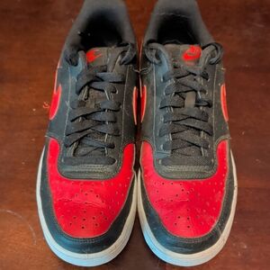 Nike Men's Black and Red Sneakers